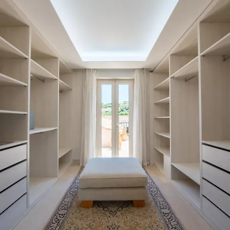 Super Luxury 10 Bedrooms In A Great Location With Splendid View Вилла