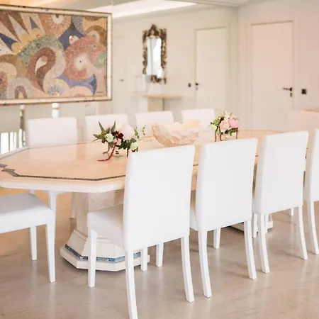Super Luxury 10 Bedrooms In A Great Location With Splendid View *